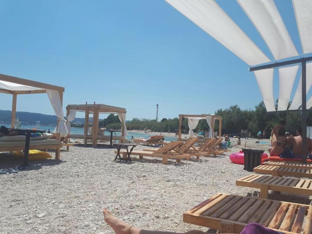 Villa Fides With Private Pool, Garden And Sea View Kaštel Novi Kültér fotó